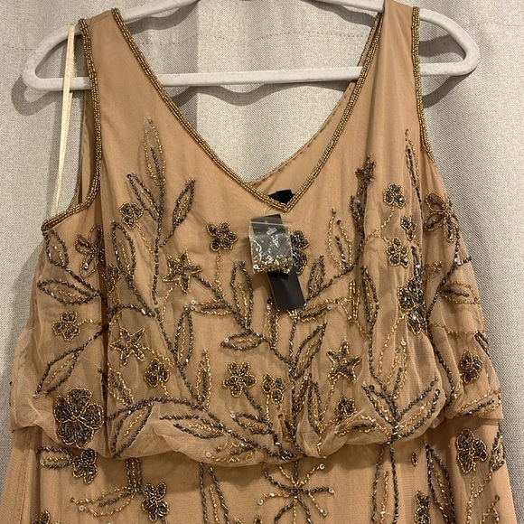 Adrianna Papell beaded evening gown - Picture 3 of 5